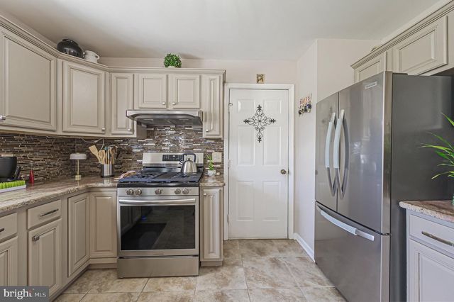 776 FAIRVIEW AVE, Hammonton, NJ 08037