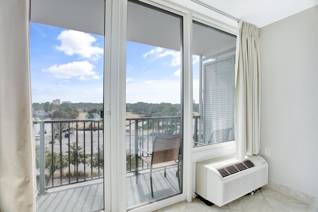 200 N Sandestin Boulevard, 6681, Miramar Beach, FL 32550