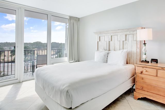 200 N Sandestin Boulevard, 6681, Miramar Beach, FL 32550