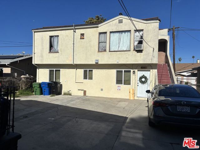 635 W 51st Street, Los Angeles, CA 90037