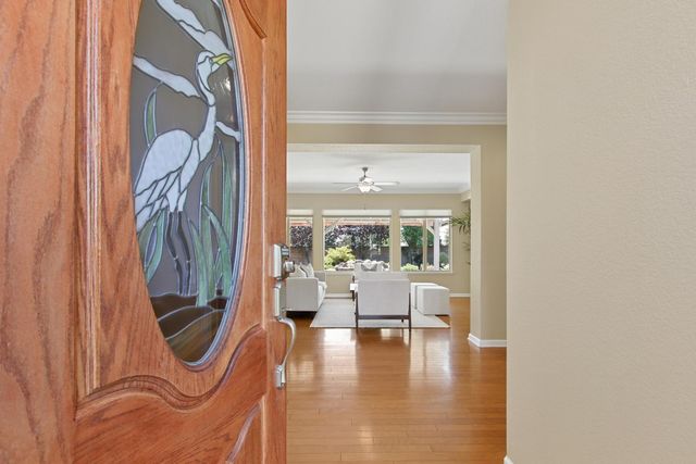 855 Waterfield Ct, Lincoln, CA 95648