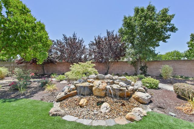 855 Waterfield Ct, Lincoln, CA 95648