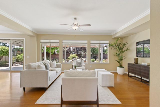 855 Waterfield Ct, Lincoln, CA 95648