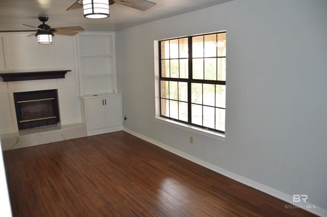 2564 Manuel Drive, Lillian, AL 36549