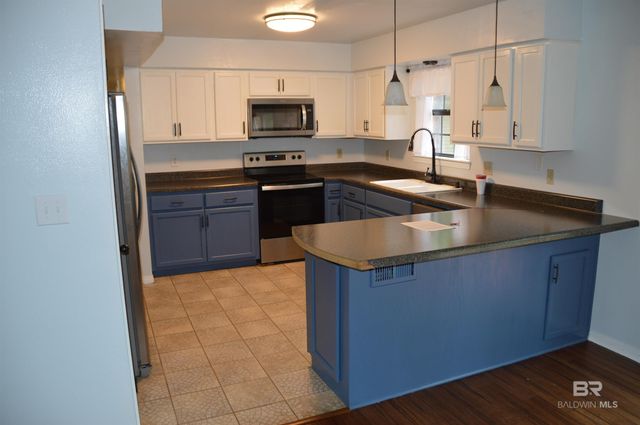 2564 Manuel Drive, Lillian, AL 36549