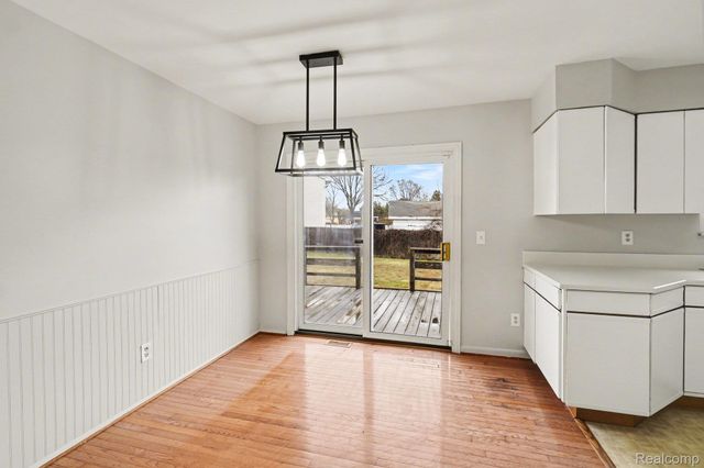 4483 Columbine Avenue, Burton, MI 48529