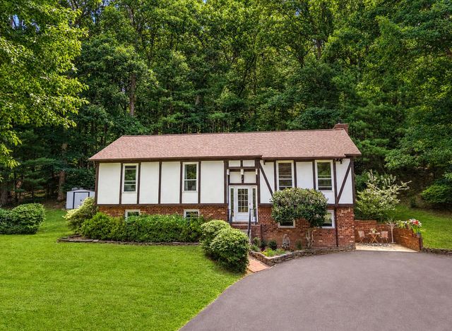 7357 AUBURN MILL RD, Warrenton, VA 20187