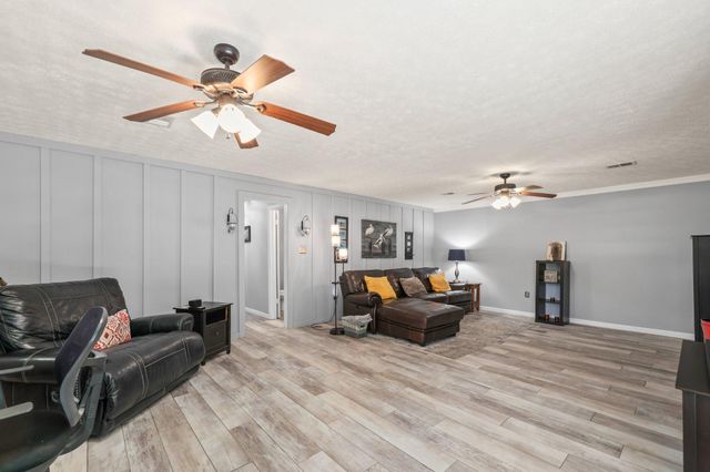 7357 AUBURN MILL RD, Warrenton, VA 20187