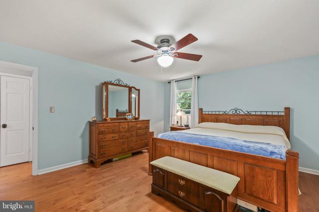 7357 AUBURN MILL RD, Warrenton, VA 20187