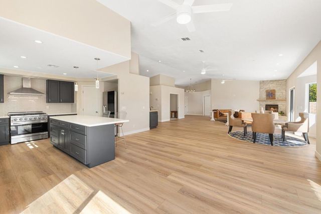 43690 Skyward Way, La Quinta, CA 92253