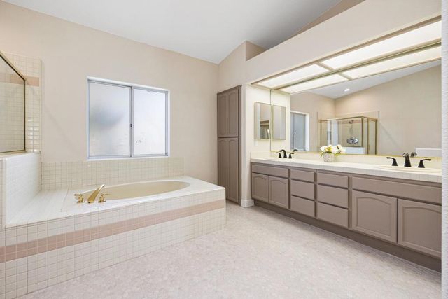 43690 Skyward Way, La Quinta, CA 92253