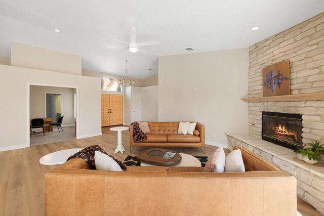 43690 Skyward Way, La Quinta, CA 92253