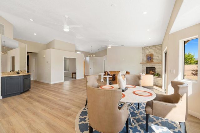 43690 Skyward Way, La Quinta, CA 92253