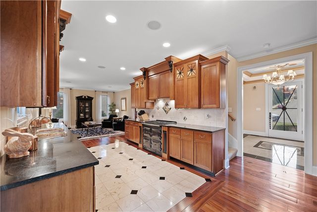 408 OAK LANE, Robinson Twp, PA 15108