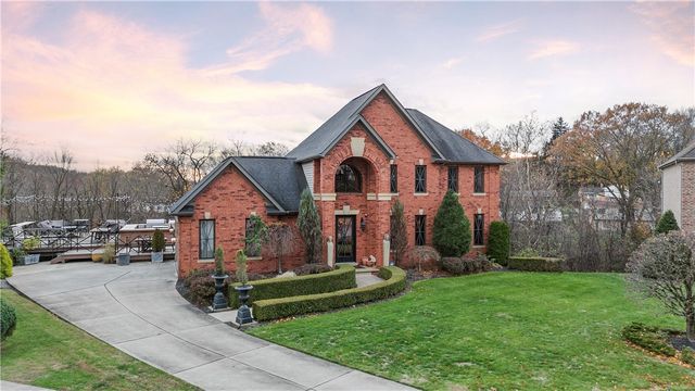 408 OAK LANE, Robinson Twp, PA 15108