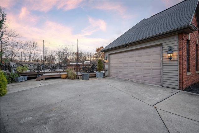 408 OAK LANE, Robinson Twp, PA 15108