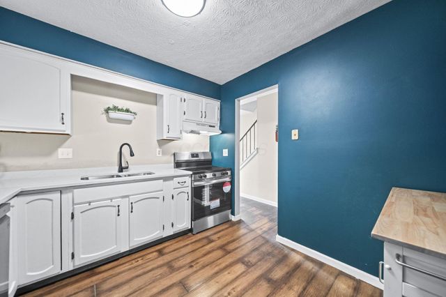 2744 Saltergate Drive, Dublin, OH 43016