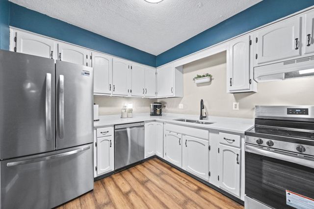 2744 Saltergate Drive, Dublin, OH 43016