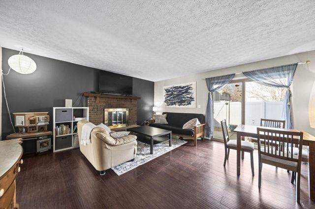 2744 Saltergate Drive, Dublin, OH 43016