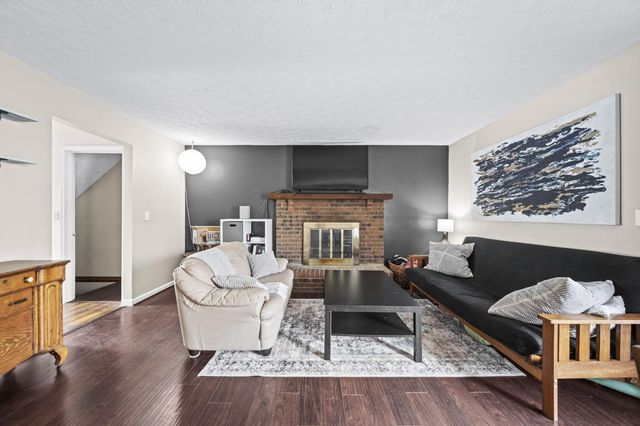 2744 Saltergate Drive, Dublin, OH 43016