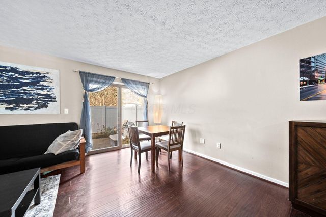 2744 Saltergate Drive, Dublin, OH 43016