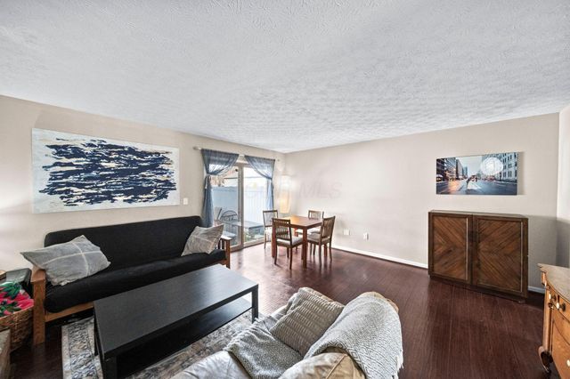 2744 Saltergate Drive, Dublin, OH 43016