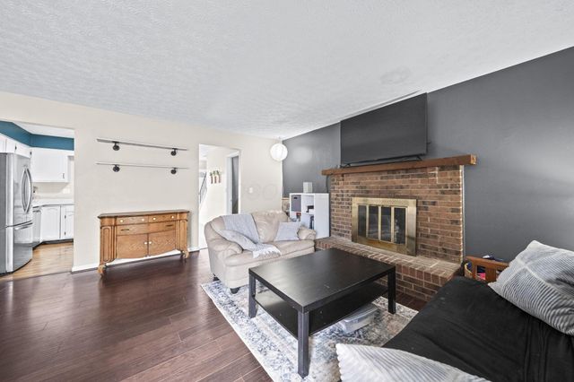 2744 Saltergate Drive, Dublin, OH 43016