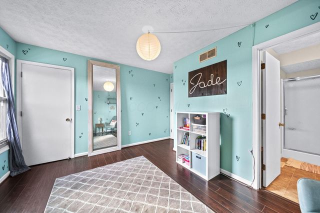 2744 Saltergate Drive, Dublin, OH 43016