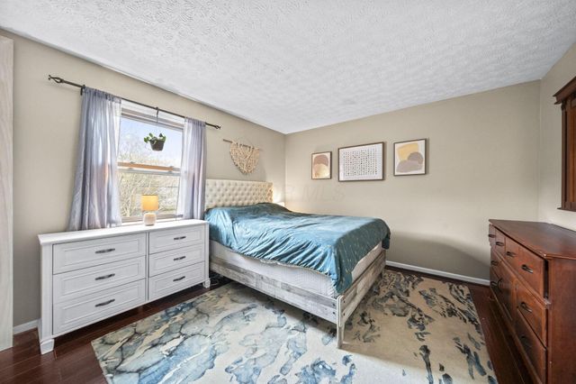 2744 Saltergate Drive, Dublin, OH 43016