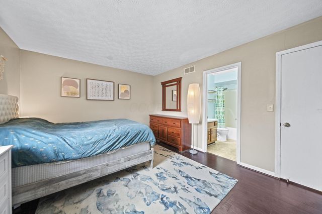 2744 Saltergate Drive, Dublin, OH 43016