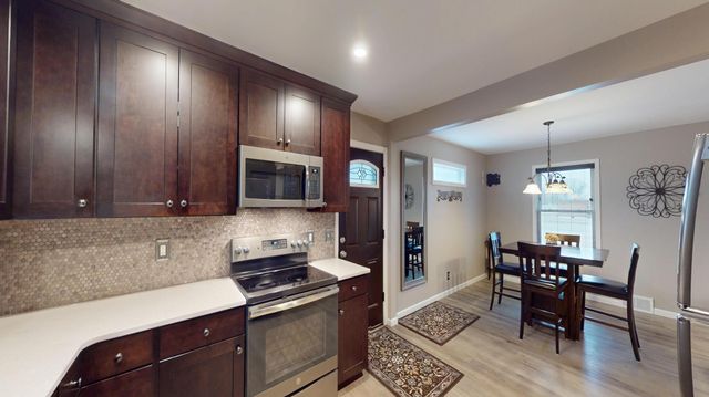 2021 Bridge Avenue, Albert Lea, MN 56007