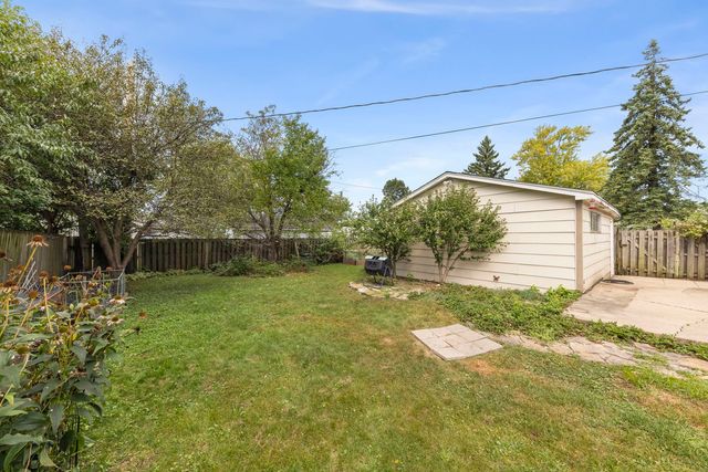 334 Fairfax Avenue, Romeoville, IL 60446