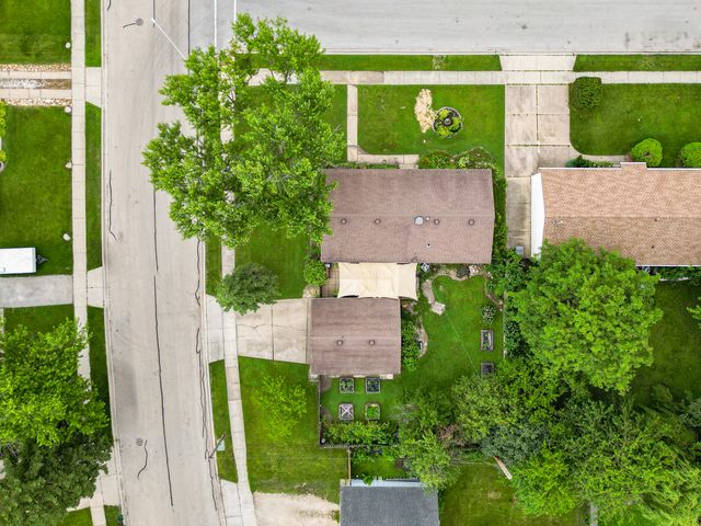 334 Fairfax Avenue, Romeoville, IL 60446