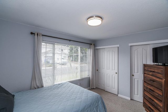 10064 Oglethorpe Way, Elk Grove, CA 95624