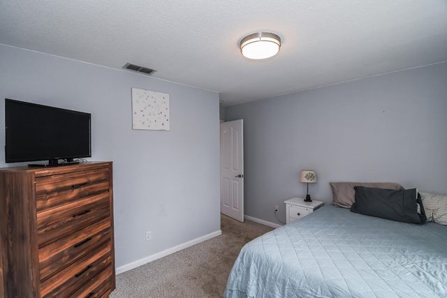10064 Oglethorpe Way, Elk Grove, CA 95624