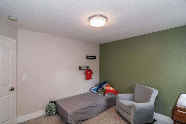 10064 Oglethorpe Way, Elk Grove, CA 95624