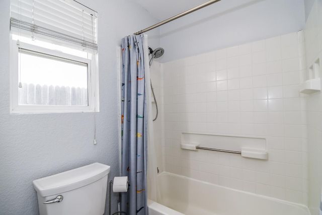 10064 Oglethorpe Way, Elk Grove, CA 95624