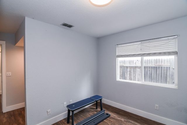 10064 Oglethorpe Way, Elk Grove, CA 95624
