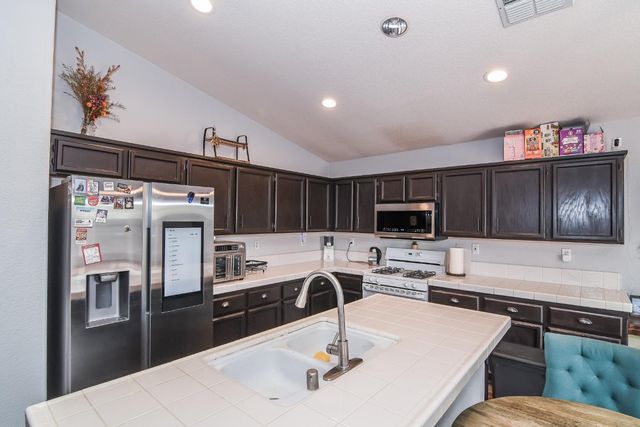 10064 Oglethorpe Way, Elk Grove, CA 95624