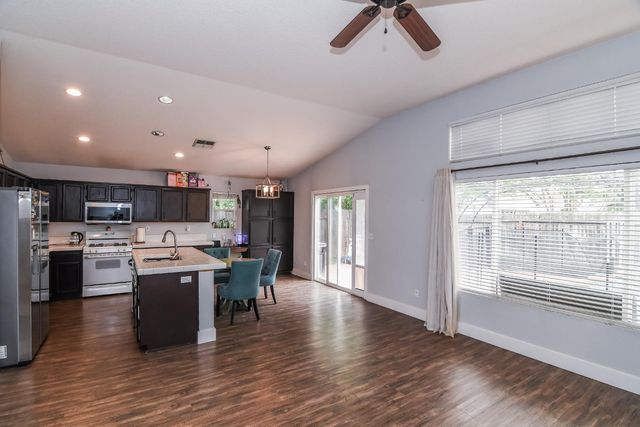 10064 Oglethorpe Way, Elk Grove, CA 95624