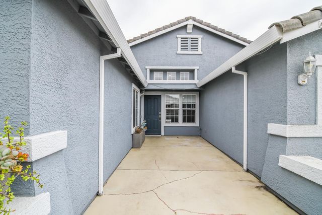10064 Oglethorpe Way, Elk Grove, CA 95624
