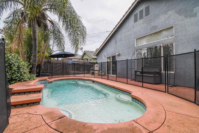 10064 Oglethorpe Way, Elk Grove, CA 95624