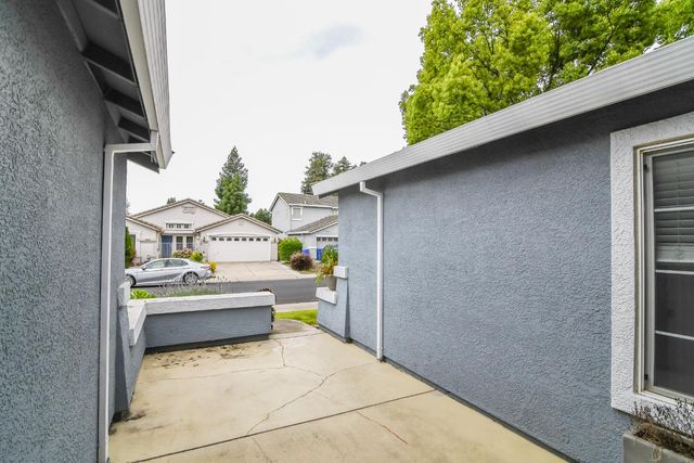 10064 Oglethorpe Way, Elk Grove, CA 95624