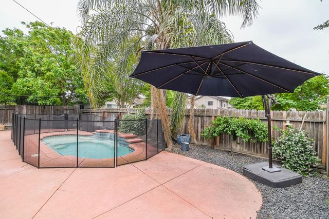 10064 Oglethorpe Way, Elk Grove, CA 95624