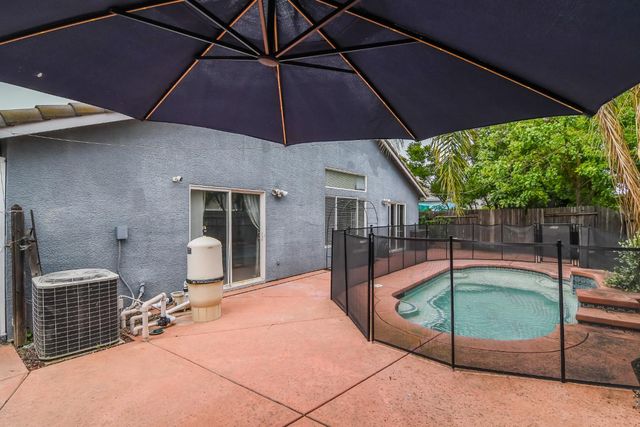 10064 Oglethorpe Way, Elk Grove, CA 95624