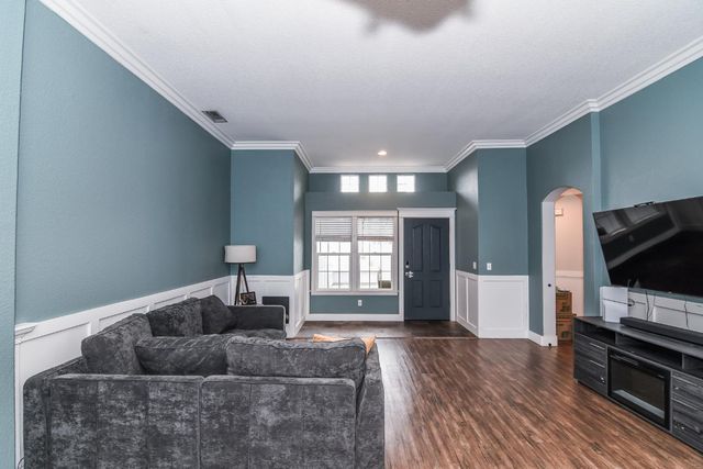 10064 Oglethorpe Way, Elk Grove, CA 95624