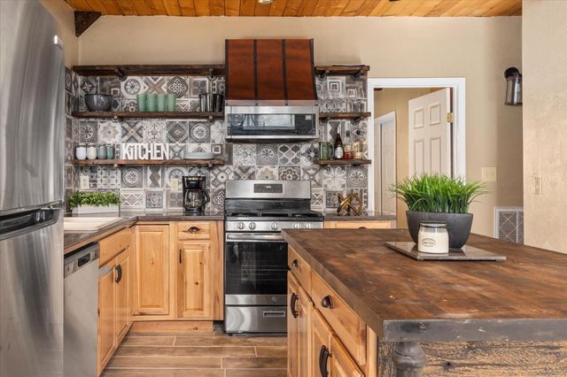 2673 El Dorado Dr, Arnold, CA 95223