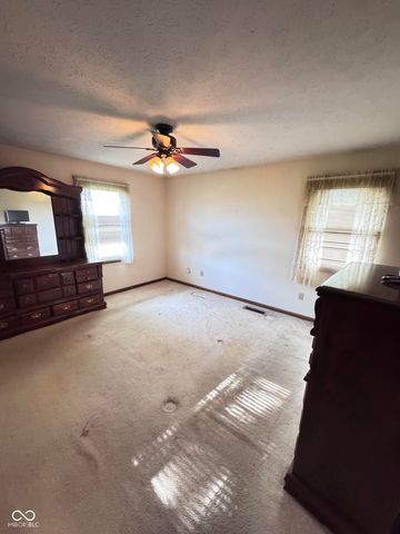 2333 Windmire Way, Anderson, IN 46012