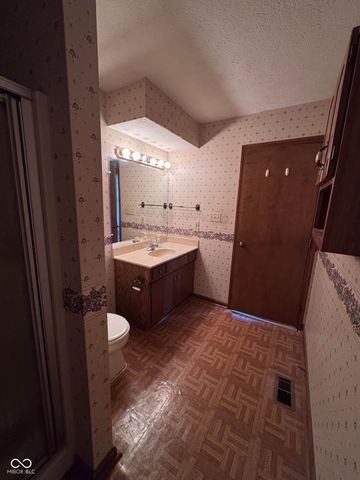 2333 Windmire Way, Anderson, IN 46012