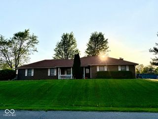 2333 Windmire Way, Anderson, IN 46012